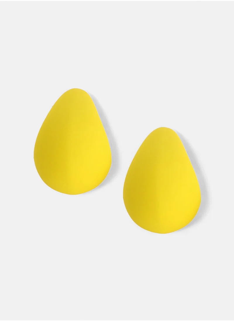سوهي The Medium Teardrop Shaped Stud Earrings