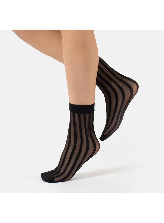 CALZITALY 3 Pairs Women Pop Socks, Sheer Everyday Ankle Socks in 3 Different Designs: Dots, Stripes and Geometric (One Size, Black) - Image 5