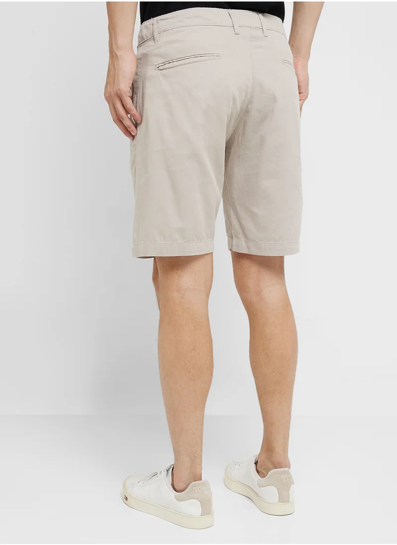 Robert Wood Pocket Detail Essential Shorts
