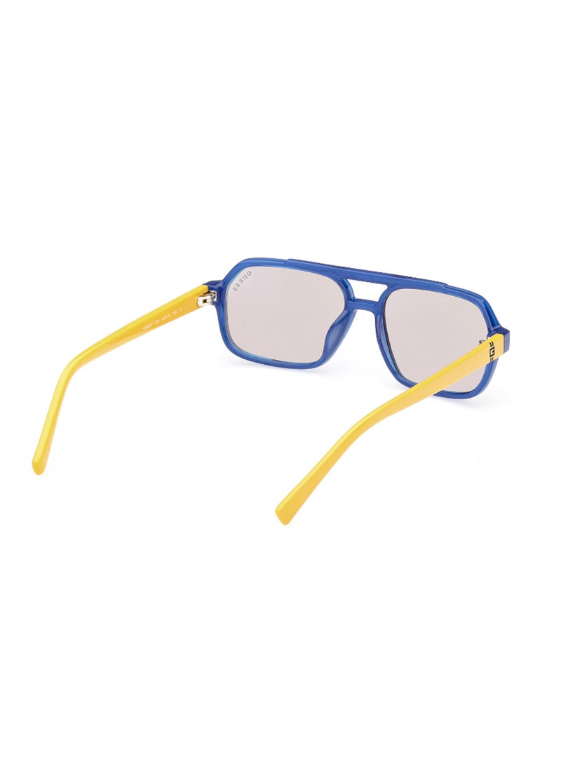GUESS Kids Unisex UV Protection Navigator Shape Sunglasses - GU923792X49 - Lens Size: 49 Mm - Blue  - Image 5