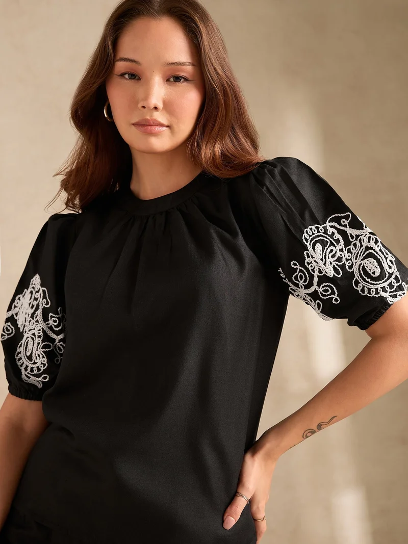 Outzidr  Black Co-Ord Set Embroidered Top With Straight Leg Trouser for Women | Best Price UAE