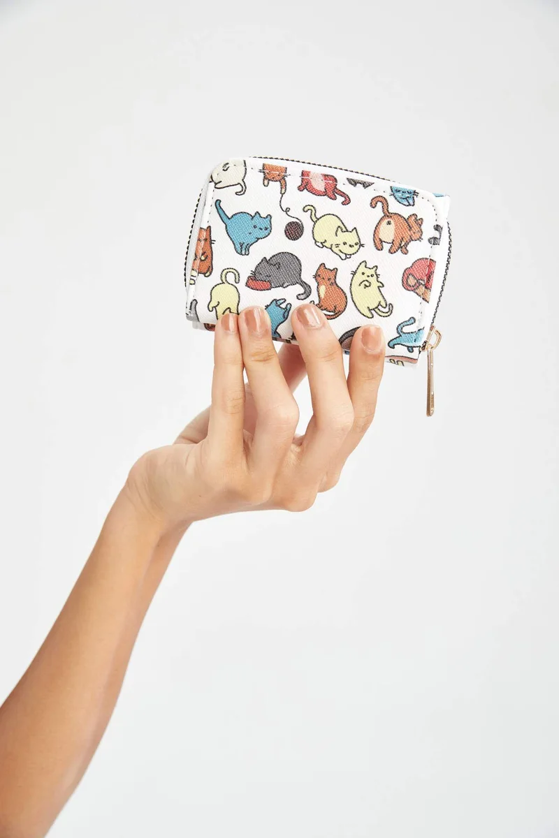 ديفاكتو Women's Patterned Faux Leather Wallet