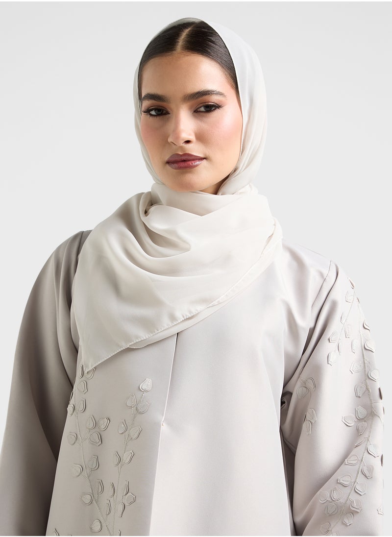 خزانة عباية مزينة بالتفاصيل  - Image 4
