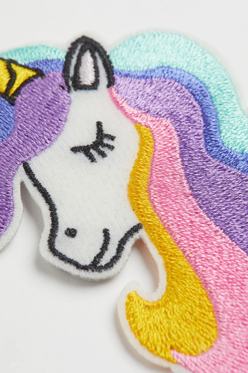 اتش اند ام رقعة بشكل يونيكورن