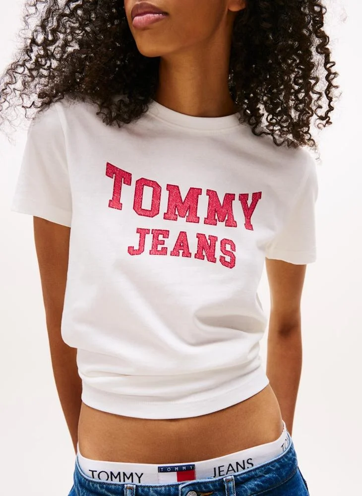 TOMMY JEANS Graphic Crew Neck T-Shirt