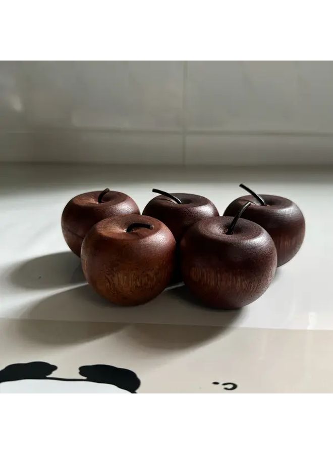 2pcs Apple Shaped Wooden Essential Oil Diffuser Solid Wood Aromatherapy Diffuser No Battery Required Long Lasting Fragrance For Home Car Holiday Decoration Christmas Gift Natural Wood Design - Image 4