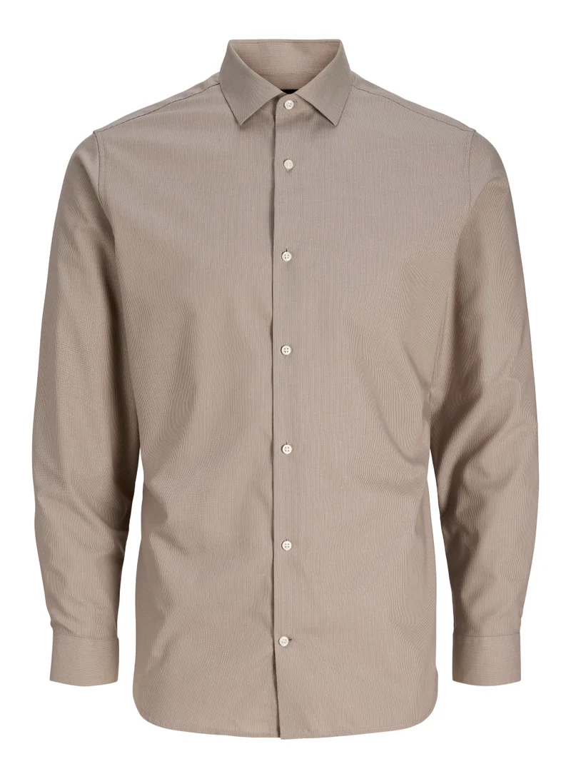 Essential Long Sleeve Shirt