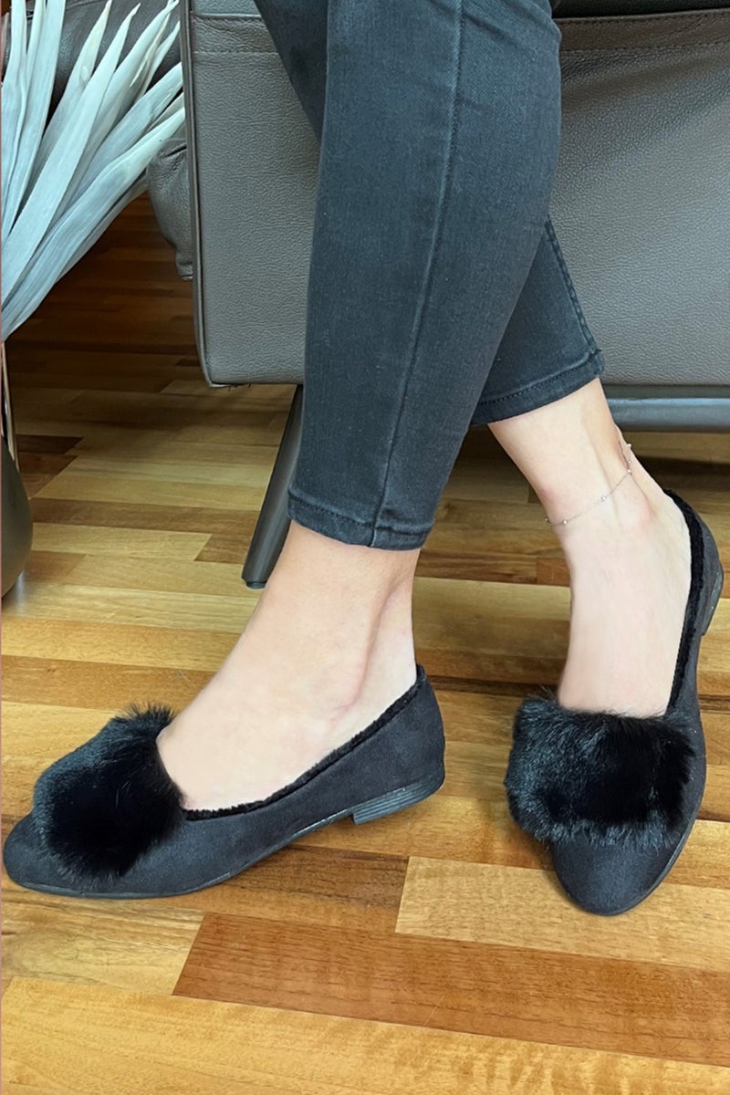 Renkli Butik Stylish Women's Home Shoes with Colorful Boutique Fur Detail  - Image 3