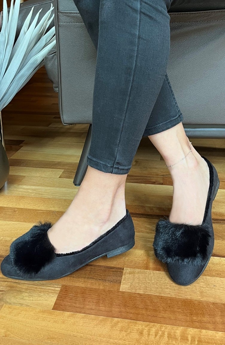 Renkli Butik Stylish Women's Home Shoes with Colorful Boutique Fur Detail  - Image 2