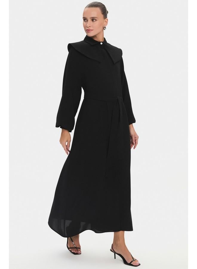 جون فستان ماكسي أسود بياقة دمية وأكمام بالون وربطة خصر مفصل - Image 2