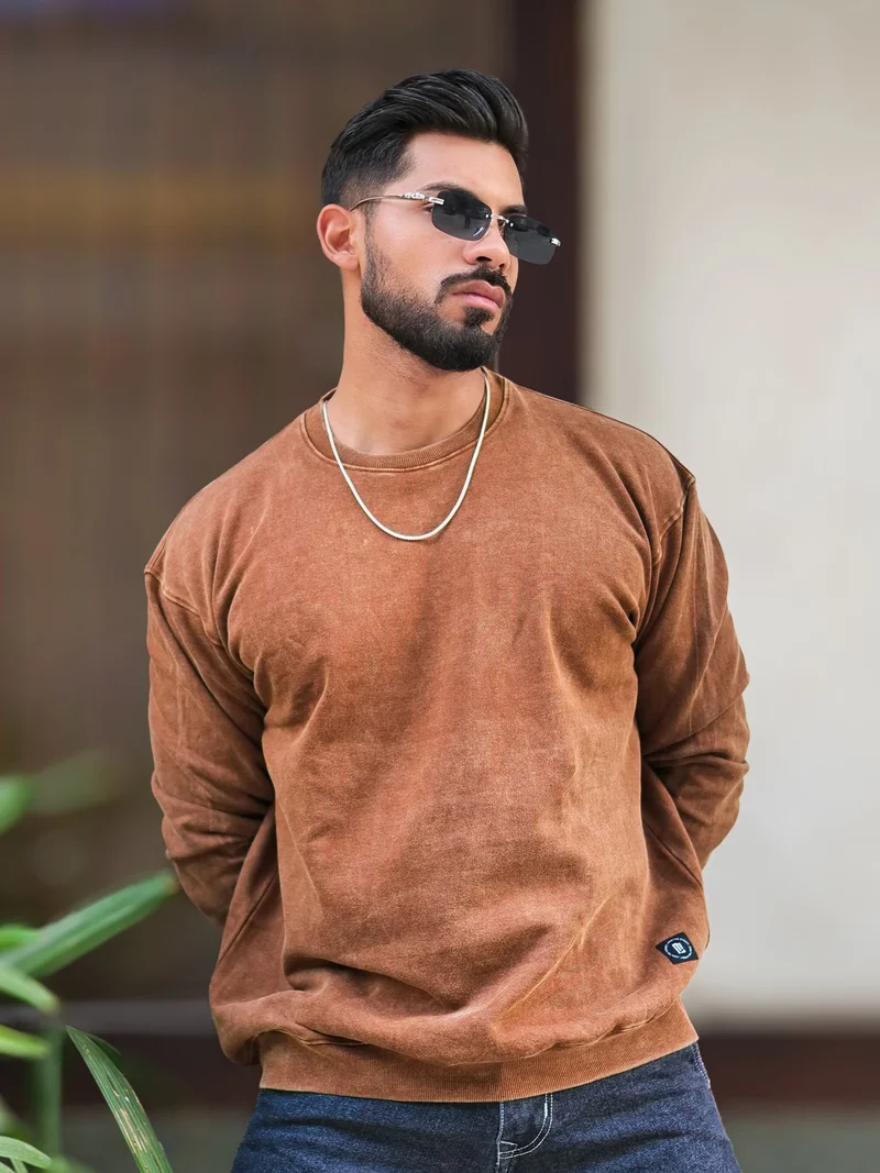 مانياك سويت شيرت رجالي مانياك بني واسع بأكمام كاملة بياقة مستديرة وغسيل حمضي