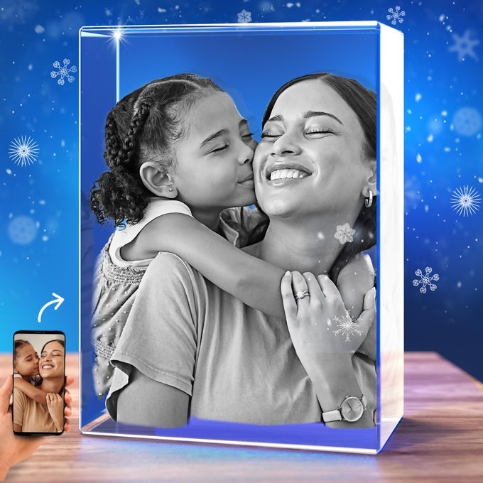 3D CRYSTAL PHOTO CHRISTMAS GIFT PERSONALIZED CUSTOM ENGRAVED PICTURE IN CRYSTAL UNIQUE HOLIDAY KEEPSAKE FOR DAD MOM HIM HER ANNIVERSARY BIRTHDAY COUPLES GIFT MADE IN USA SMALL