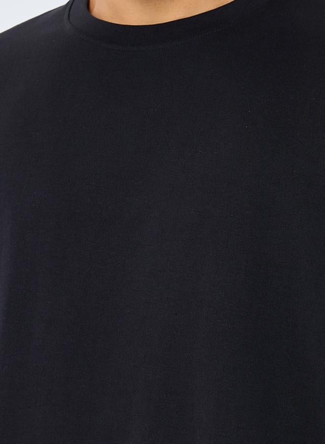 Styli Men Black Text Printed Oversized Jersey T-Shirt - Image 4