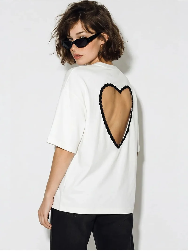 بيانكو لوتشي LUCCI Oversized Cut-Out Crew Neck T-Shirt
