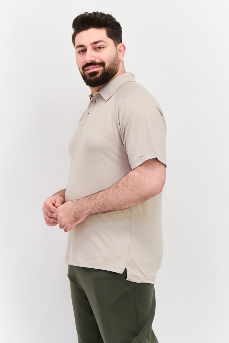 Legend قمصان بولو قصيرة الأكمام للرجال، ملابس رياضية، لون بني رملي - Image 2