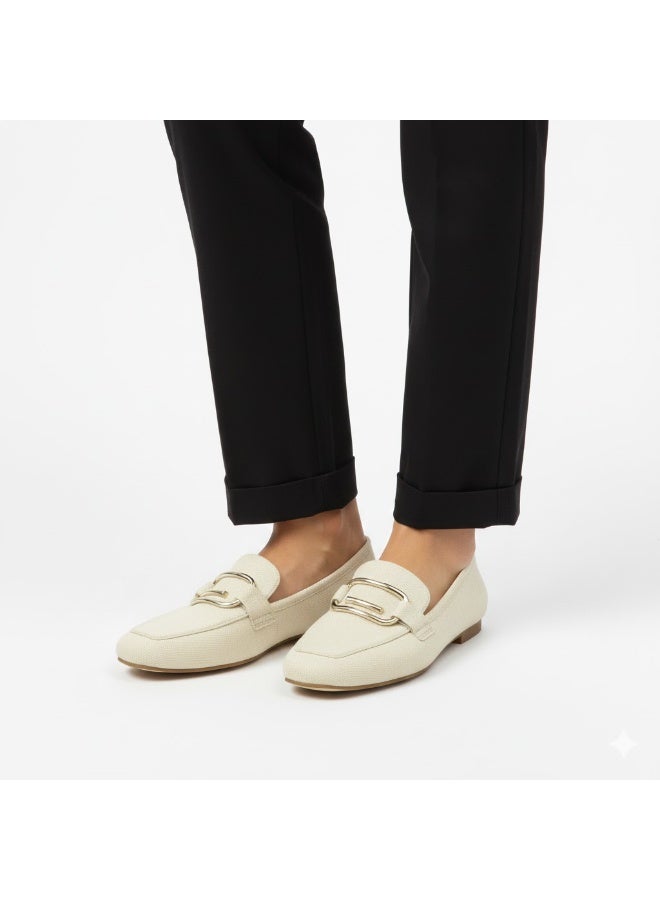 حذاء لوفر نسائي راقٍ – أناقة يومية مع راحة تدوم - متوفر بمقاسات و الوان مختلفه - Image 1