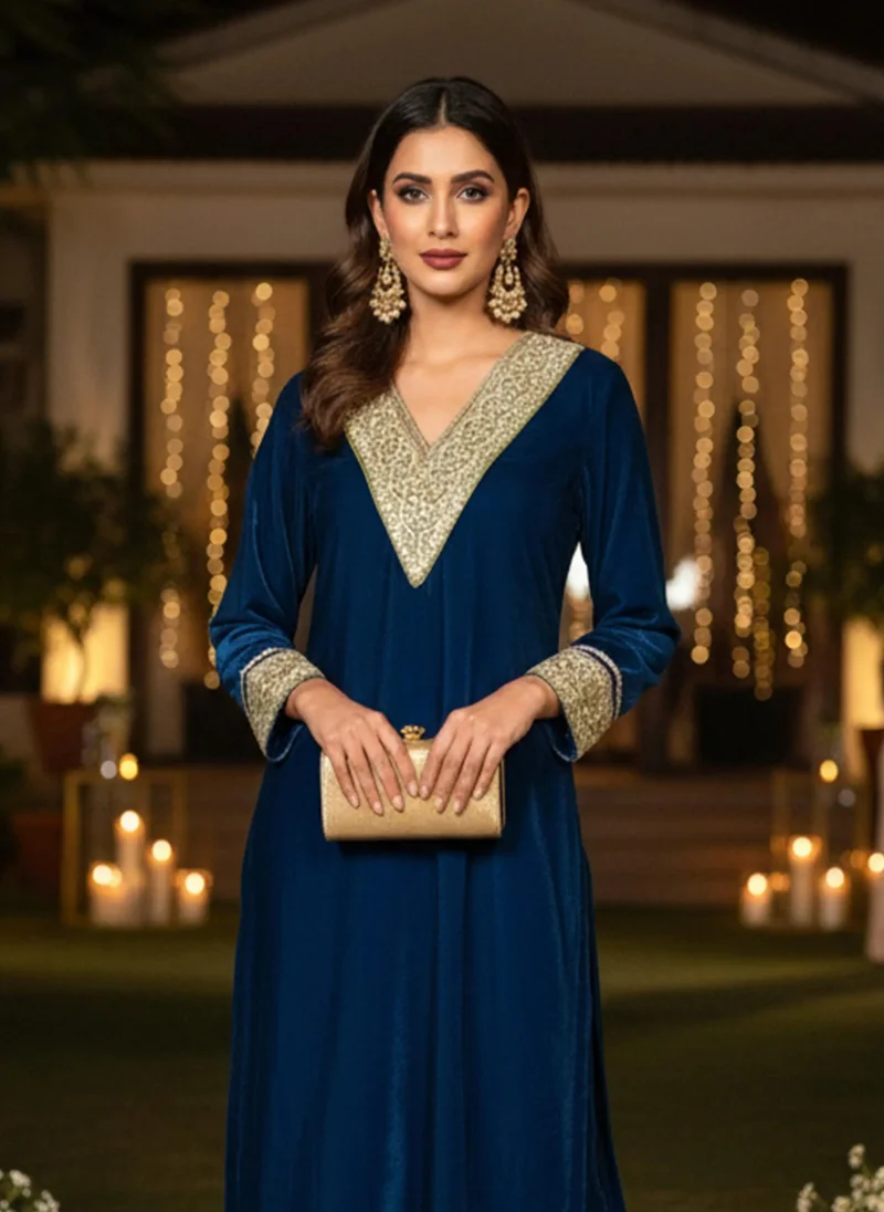 trueBrowns trueBrowns Blue Velvet Straight High-Slit Kurta