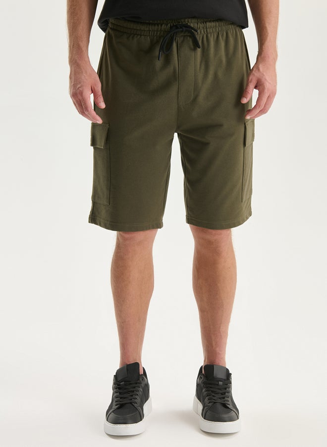 LC WAIKIKI Slim Fit Men's Cargo Shorts  - Image 2