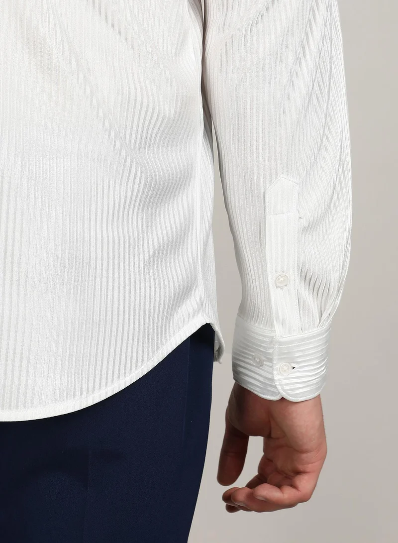 Campus Sutra Men's Chalk White Pleat-Creased Shirt