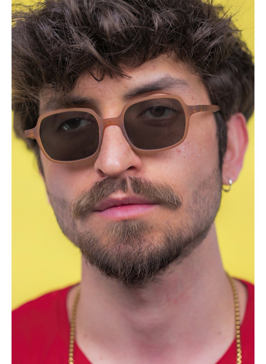 Focus On Arwen Matte Cream Sunglasses  - Image 2