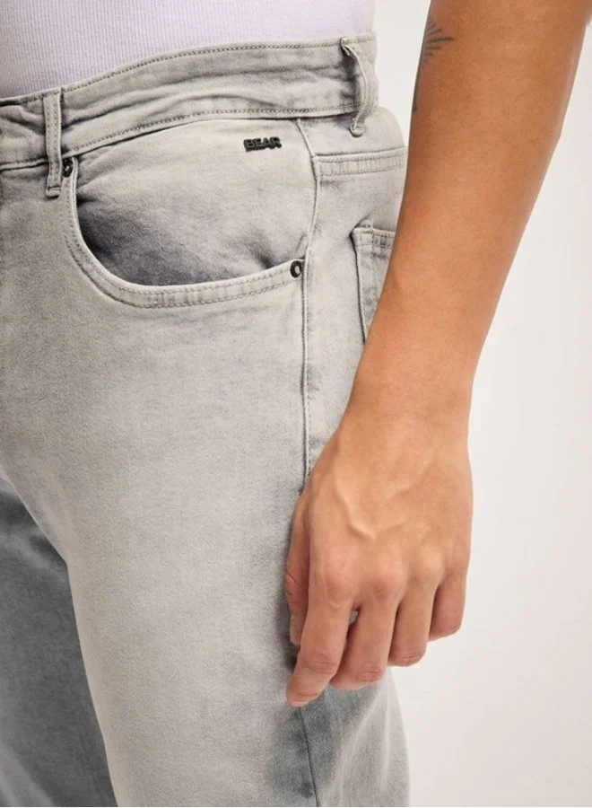 THE BEAR HOUSE Men's Light Grey Mid Rise Slim Fit Jean Classic Comfort With Modern Style, Perfect For Everyday Casual Looks And Effortless Streetwear Vibes