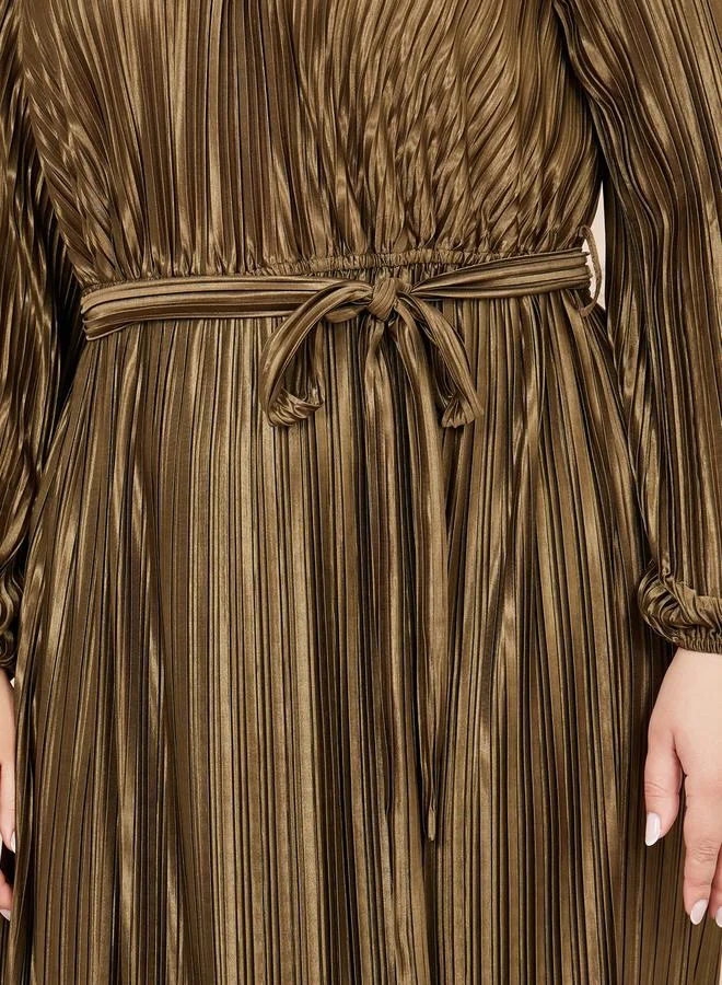 ستايلي Plus Plisse Self Tie Up A-Line Maxi Dress