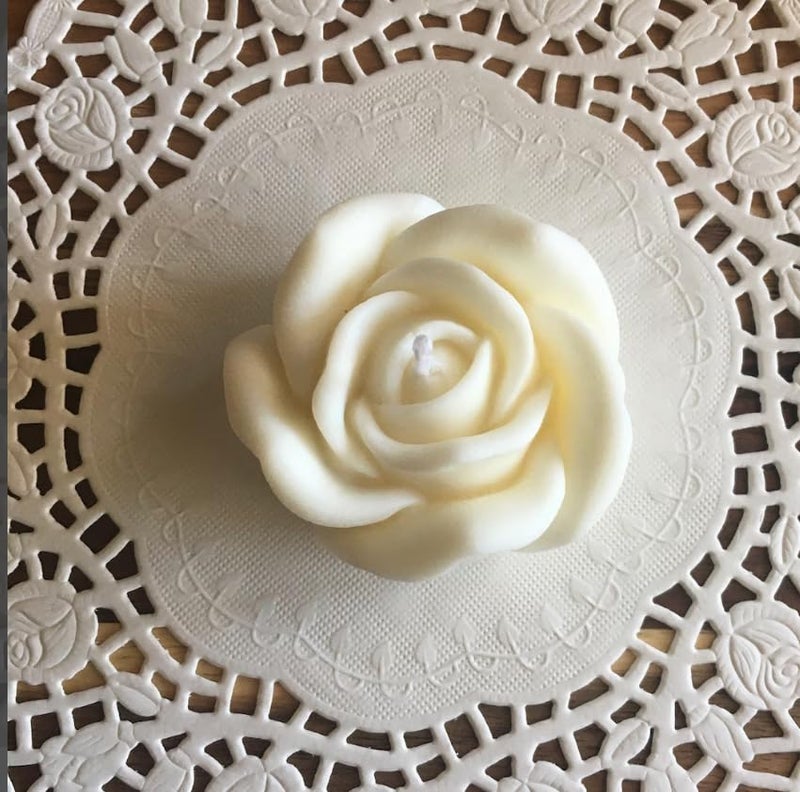 PICKKART Decorative Rose-Shaped Floating Candles, White, Set of 3, Handmade (3) - Image 4