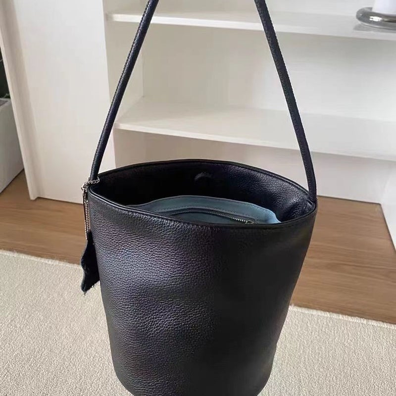 2025 High-End Genuine Leather New Women'S Large-Capacity Bucket Bag Niche Guangzhou Women'S Shoulder Bag Fashion - Image 5