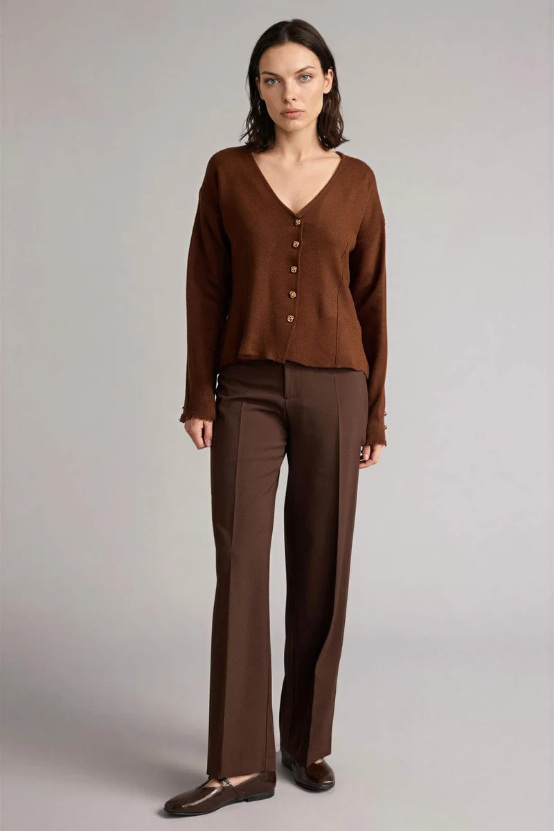 ديفاكتو Regular Fit V-Neck Knitwear Cardigan