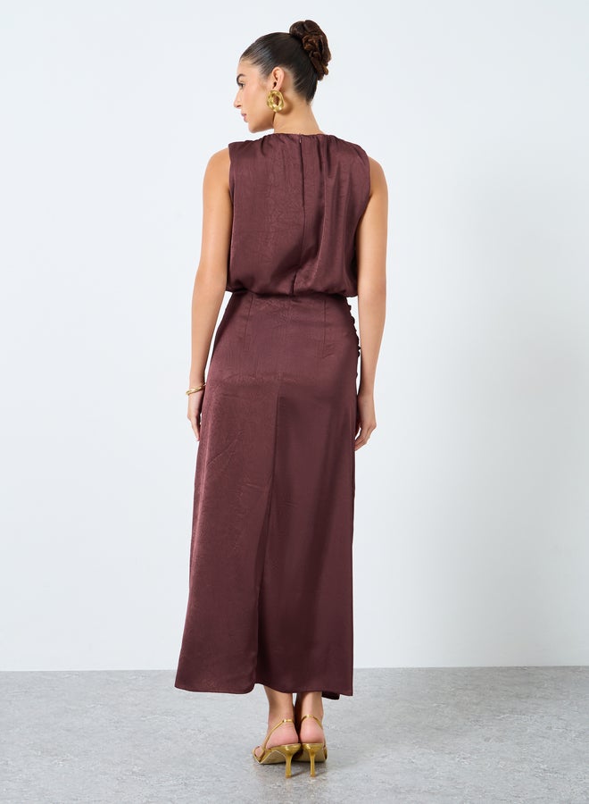 ستايلي فستان طويل بدون أكمام مع تفاصيل مُجمعة - Image 5