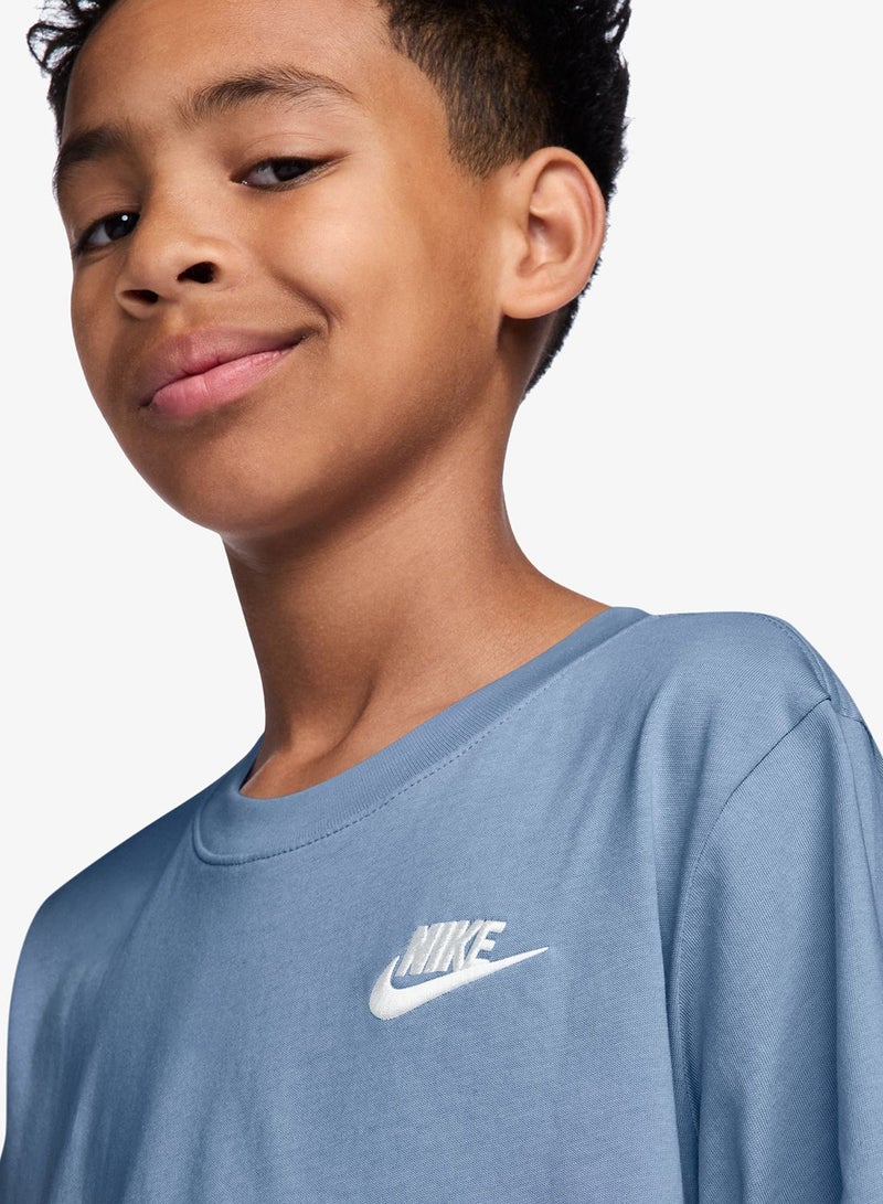 Nike Youth Nsw Futura T-Shirt - Image 3