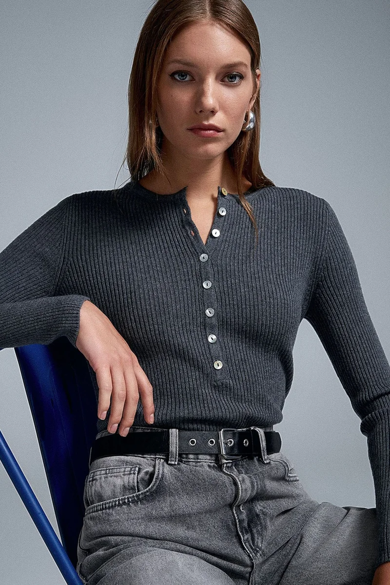 DILVIN Women's Acrylic Wool Blend Sweater