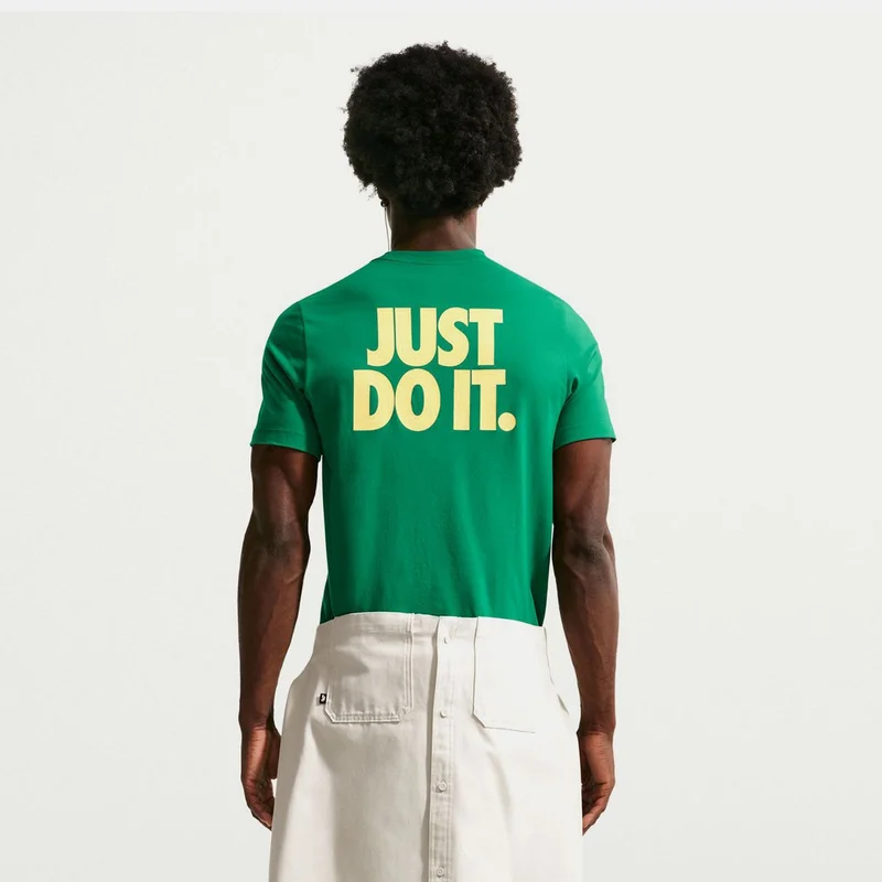 Nike Men's Sportswear T-Shirt