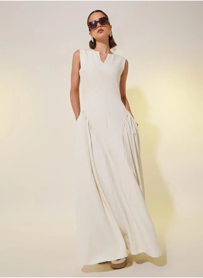 ستايلي Solid Sleeveless A-Line Maxi Dress with Gathered Detail