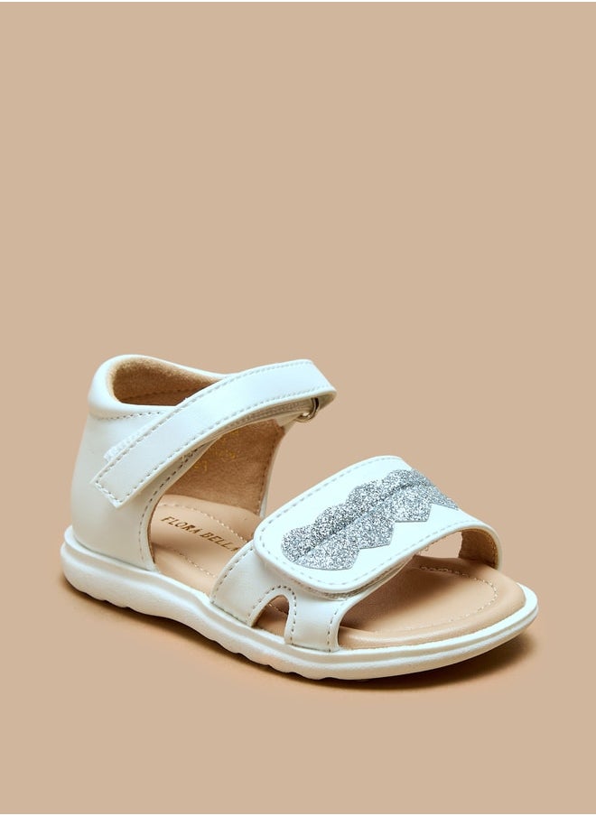 Flora Bella By Shoexpress صندل مفتوح الأصابع مزين بقلب للبنات مع قفل بخطاف وحلقة  - Image 1