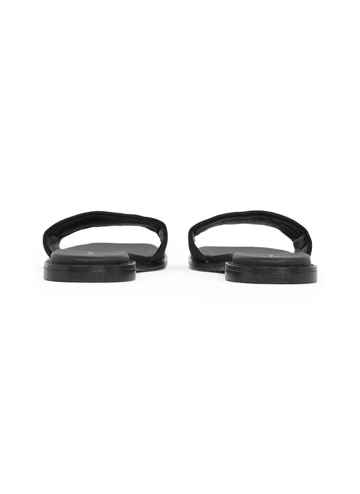 CALVIN KLEIN FLAT SLIDES