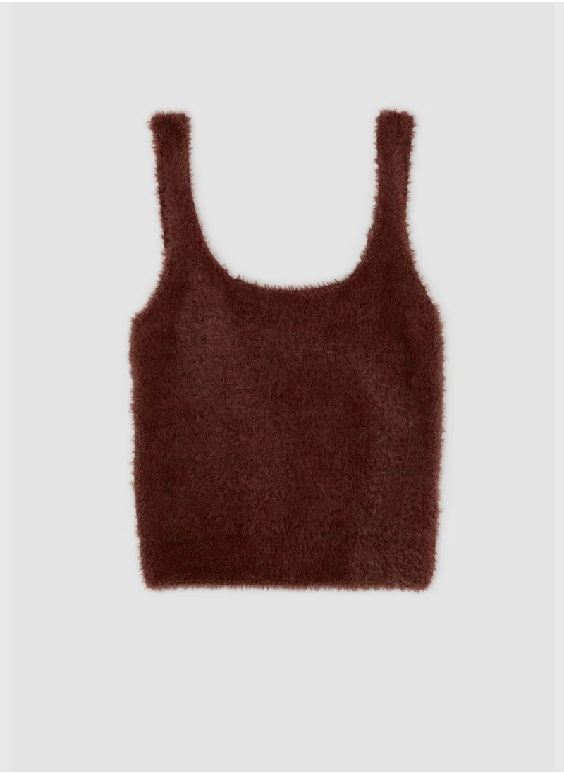 ديفاكتو Square Neck Knit Cropped Top