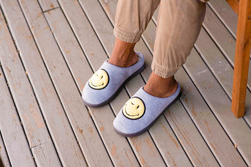 Dearfoams Smile Icon Retro Preppy Men's & Women's Slipper, Women's Grey, X-Large - Image 2