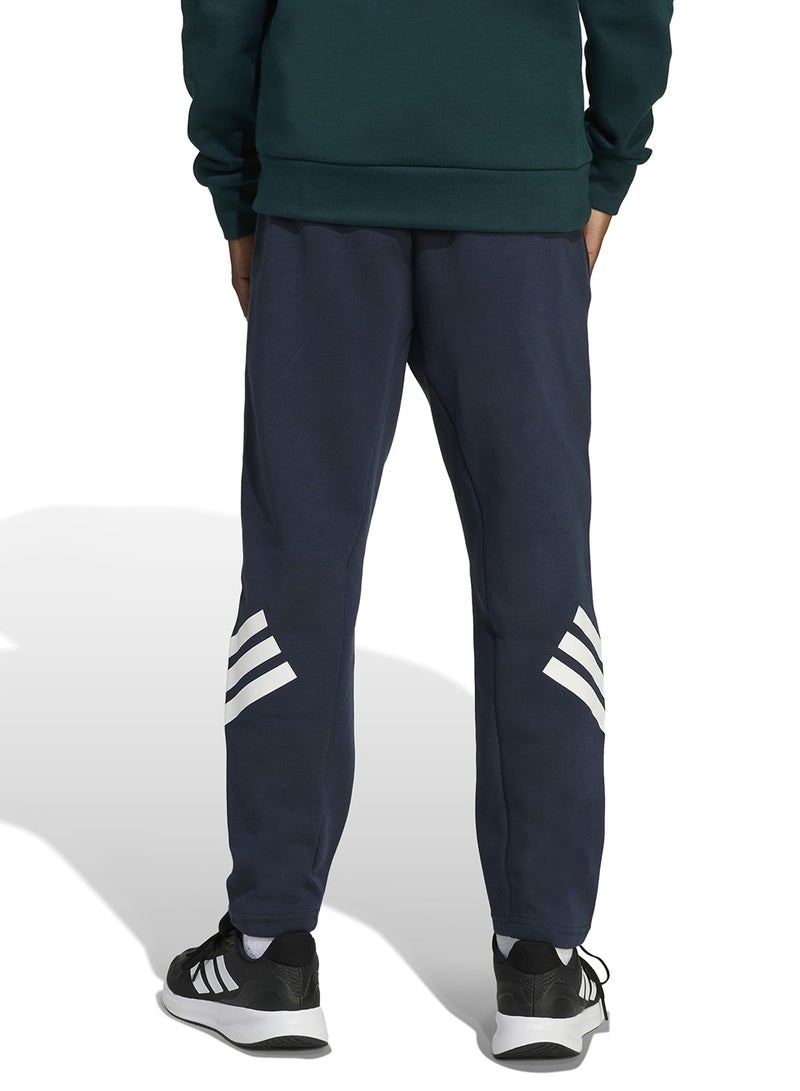 اديداس سروال رياضي مخطط بثلاث خطوط للشباب - Image 2