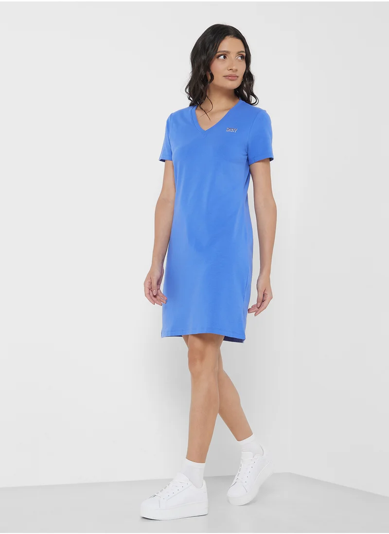 دي كاي أن واي سبورت V-Neck T-Shirt Dress