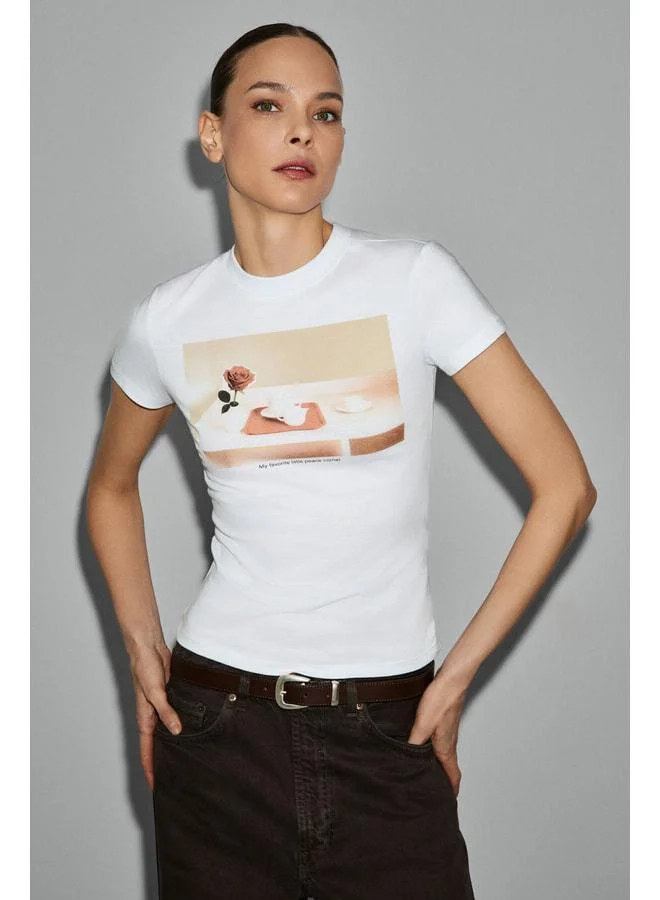 GRIMELANGE ARELUNA Women's Organic Cotton Bike Neck Short Sleeve Slim Fit White T-Shirt.