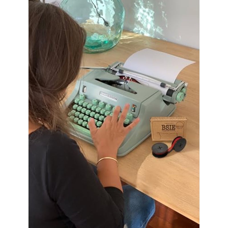 شريط للآلة الكاتبة OLIVETTI - GR4: للاستخدام المكتبي، قماش نايلون، أسود، جودة طباعة عالية التباين - Image 2