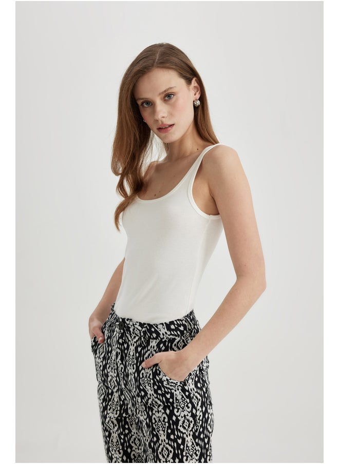 DeFacto - Woman Slim Fit C Neck Sleeveless Knitted Top - Image 1