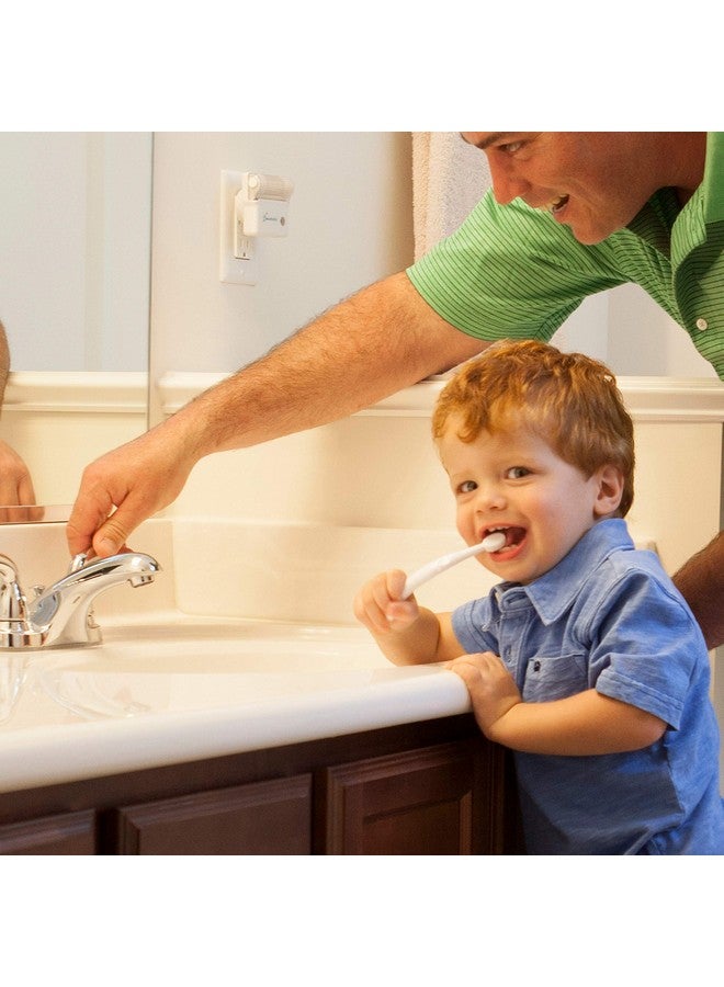 Dreambaby Toothbrush Set 3 Stage, White - Image 4