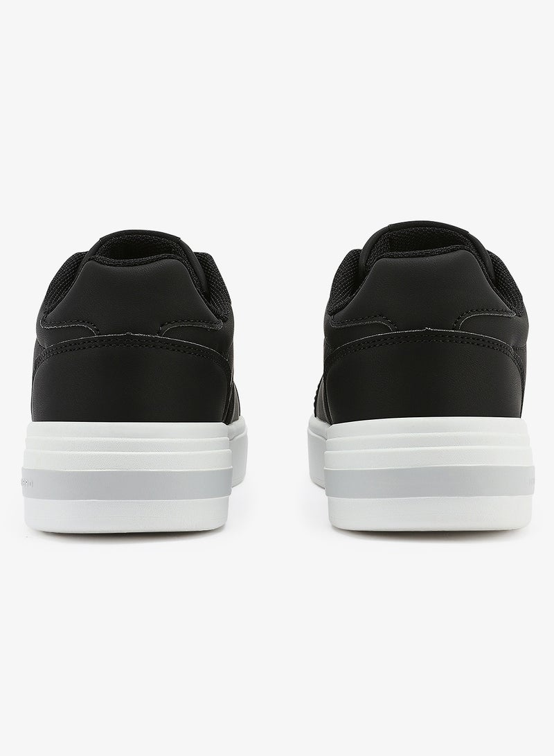 يو اس بولو اسن أحذية رياضية نسائية سوداء قصيرة بتصميم عصري خفيف لراحة طوال اليوم - Image 3