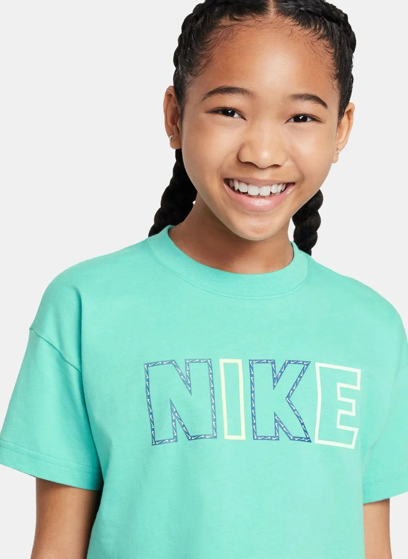 Nike Kids' Sportswear Essential T-Shirt (Older Kids)