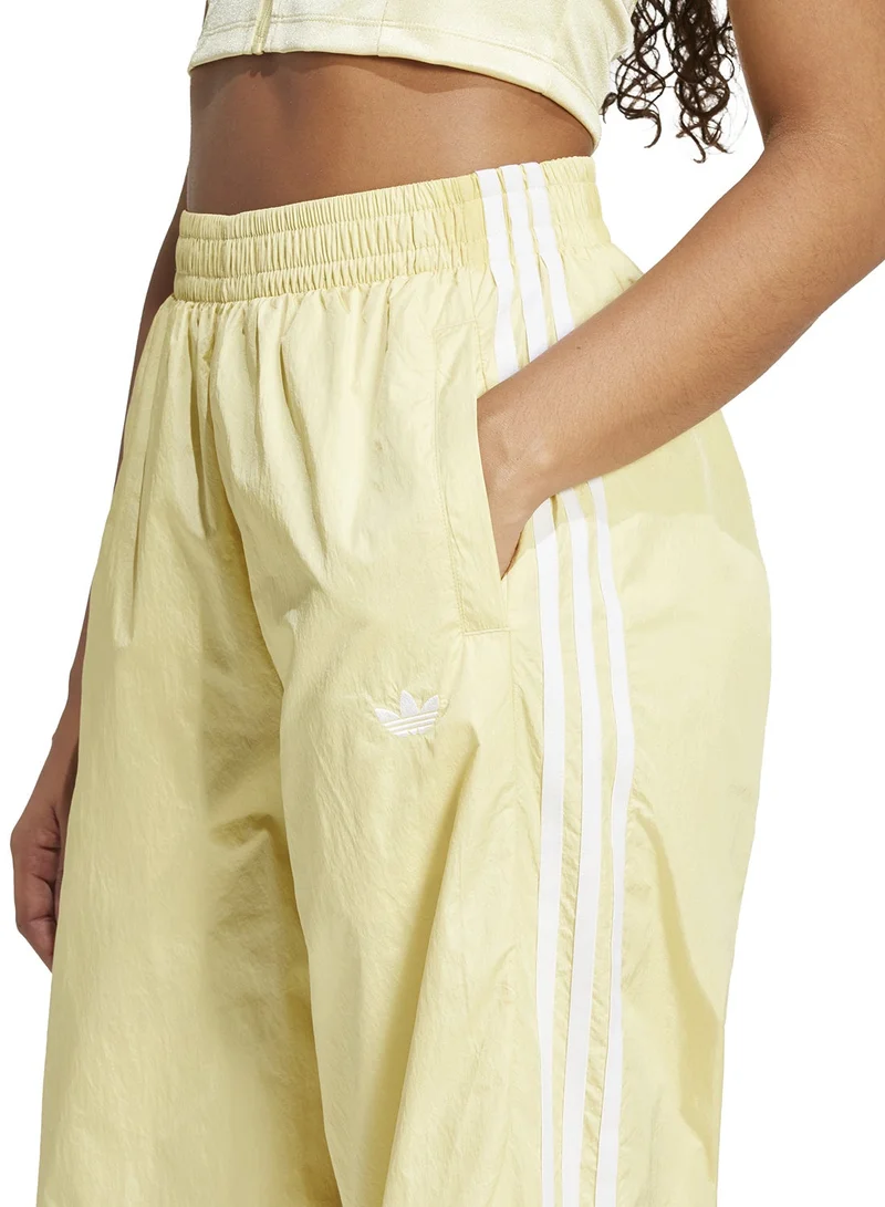 اديداس اوريجينالز بنطال رياضي Adicolor Teamgeist Oversized