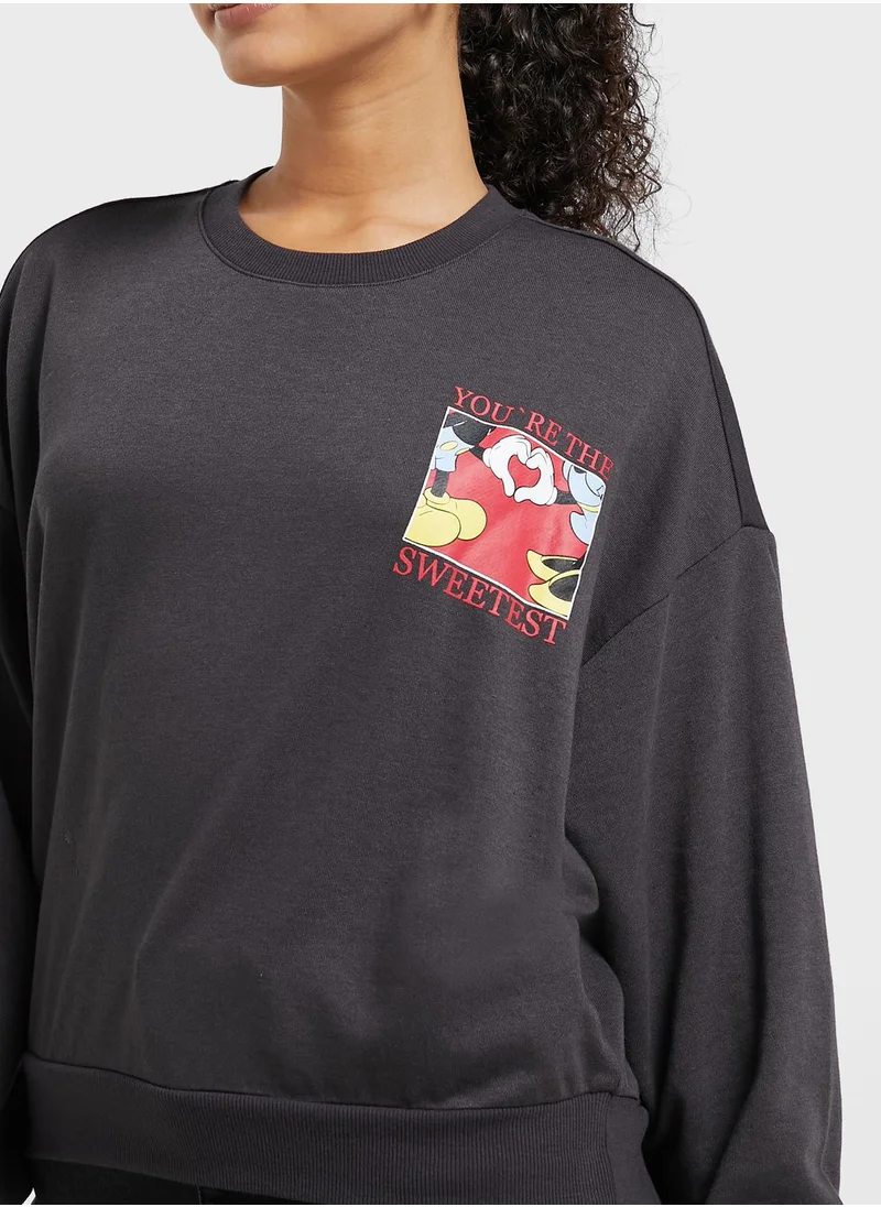 ONLY Crew Neck Graphic Sweatshirt