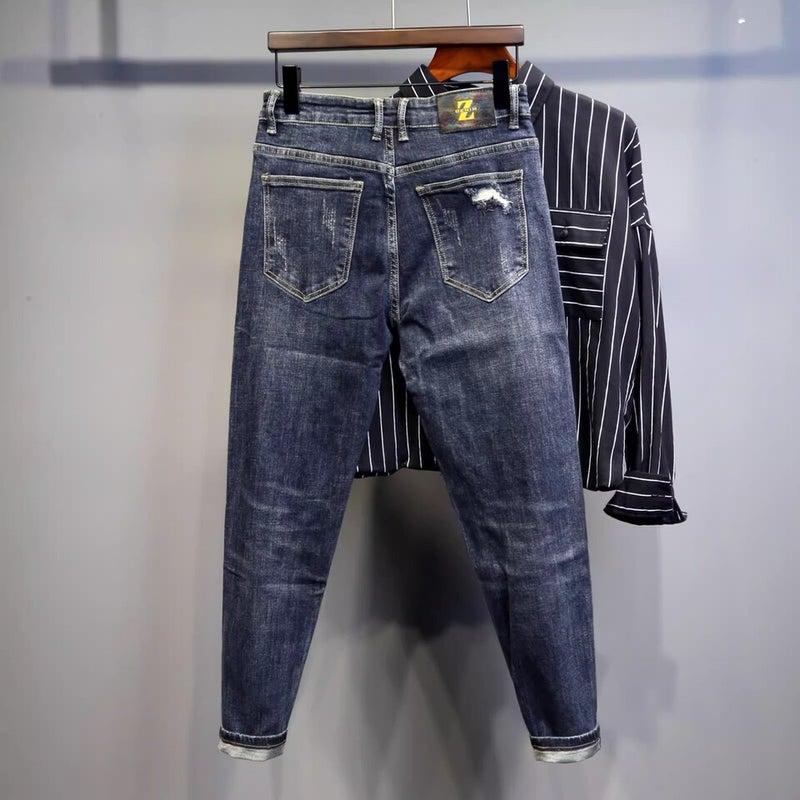 Unisex Classic Denim Jeans Loose Fit Daily Outdoor Wear - Image 2