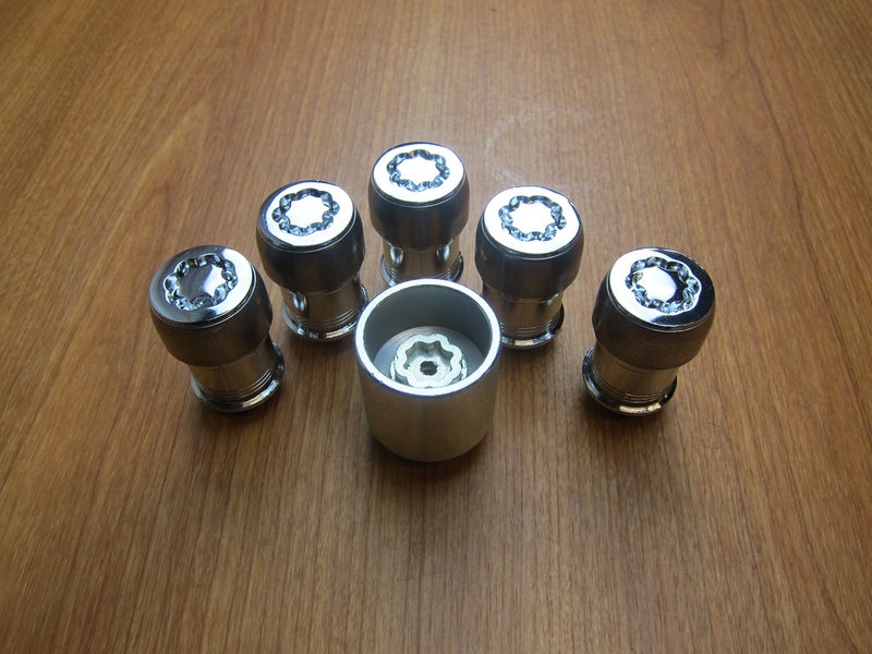 Mopar طقم قفل عجلات جيب رانجلر JL قفل صمولة العجلات موپار OEM